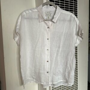 100% Linen Rachel Zoe short sleeve shirt